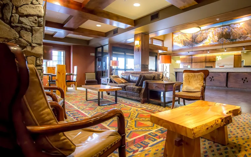 Holiday Inn West Yellowstone lobby